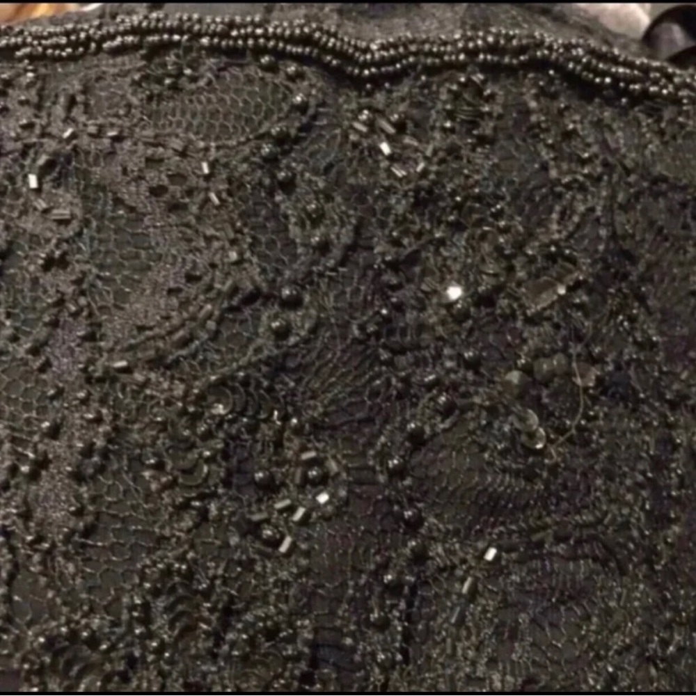 Black Beaded Corset top 6P
Black Lace, Scalloped bottom by INC. - Picture 3 of 10